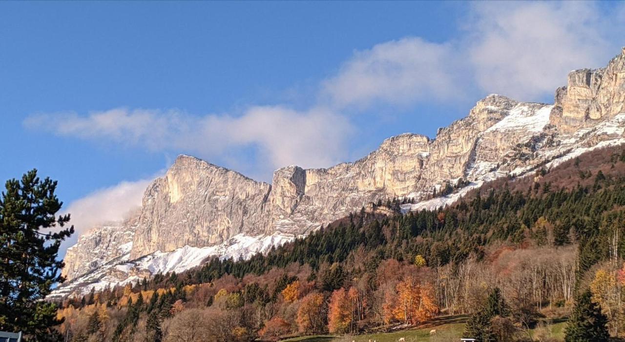 Appartement De Plain-Pied En Montagne Avec Vue Merveilleuse Sur Le Massif De Belledonne Saint Bernard du Touvet Exterior foto